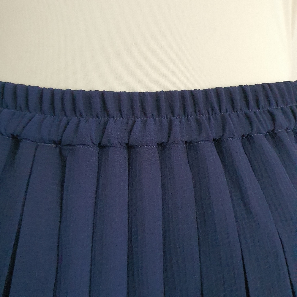 Uniqlo Blue Pleated Midi Skirt Size 10 - Picture 6 of 7